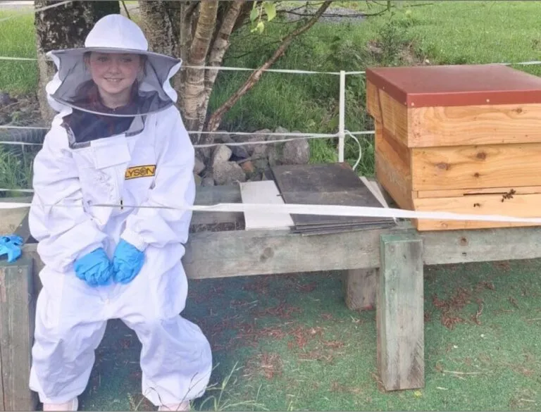beekeeper child
