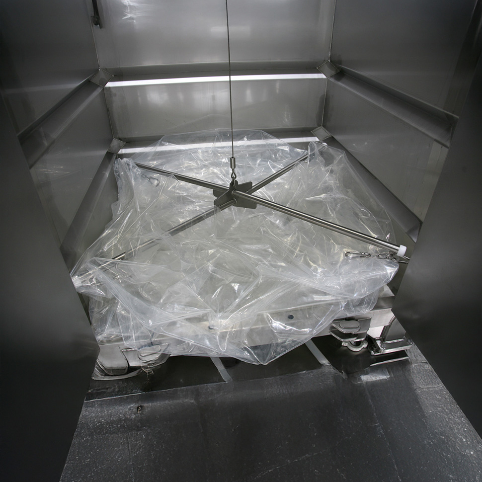 vertical fixed tote inside